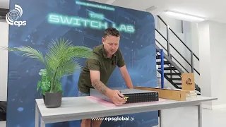 Barry McGinley unboxing Celestica's DS5000
